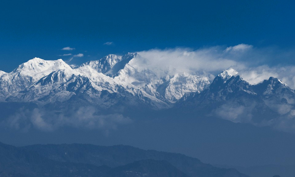 views of Kanchenjunga